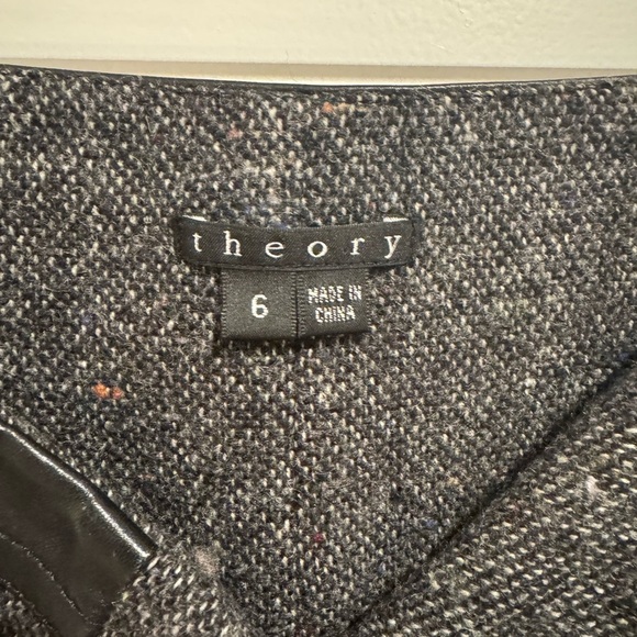 Theory Gray Pencil Skirt Knee-Length Workwear - Picture 6 of 7